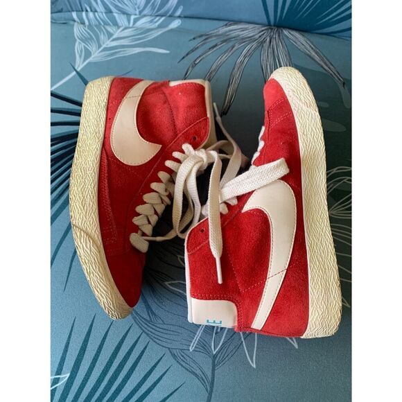 Nike Blazer Mid Suede RED HIGH TOP SNEAKERS GYM SHOES women’s 6 - Picture 5 of 7